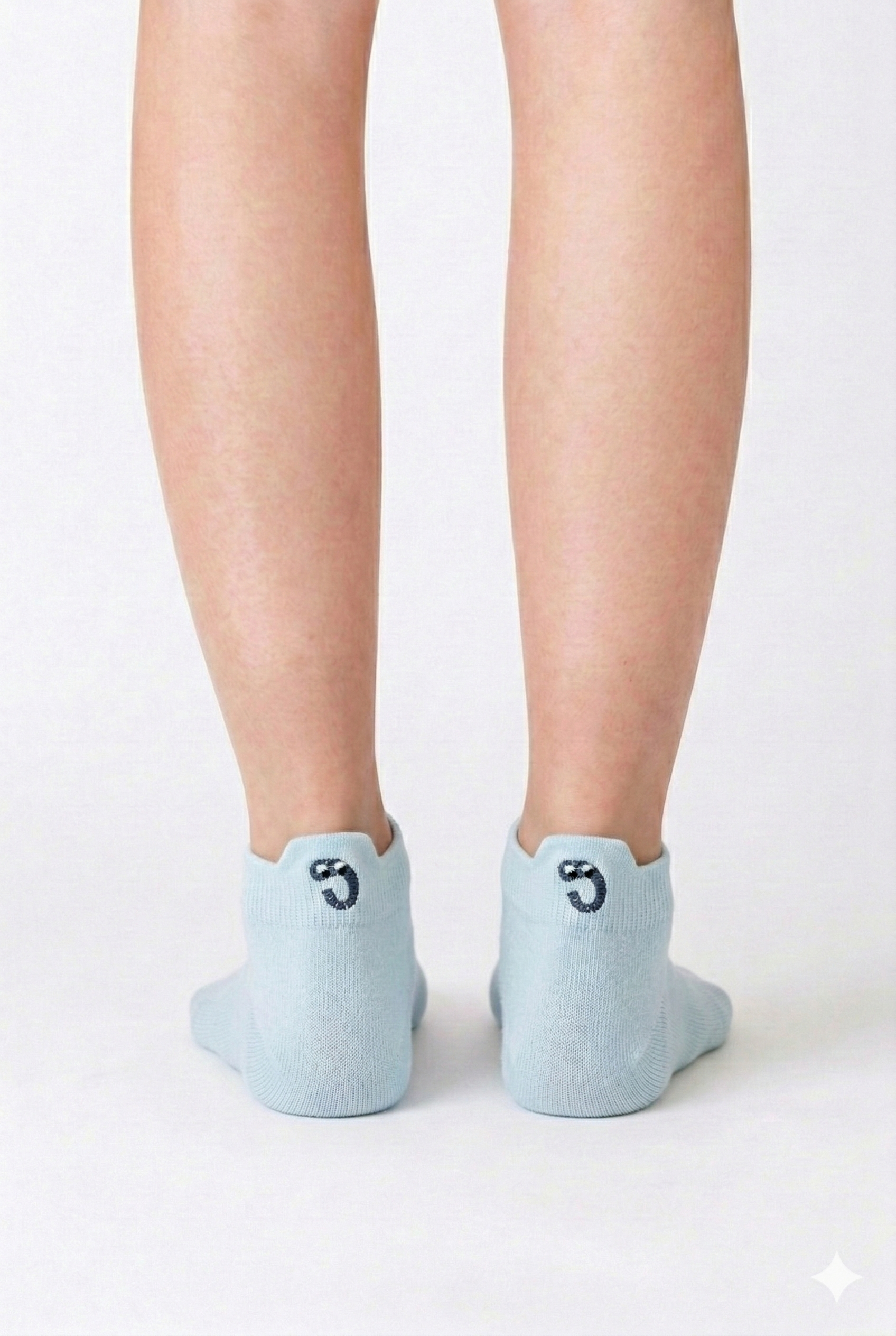 Short Elephant Bold