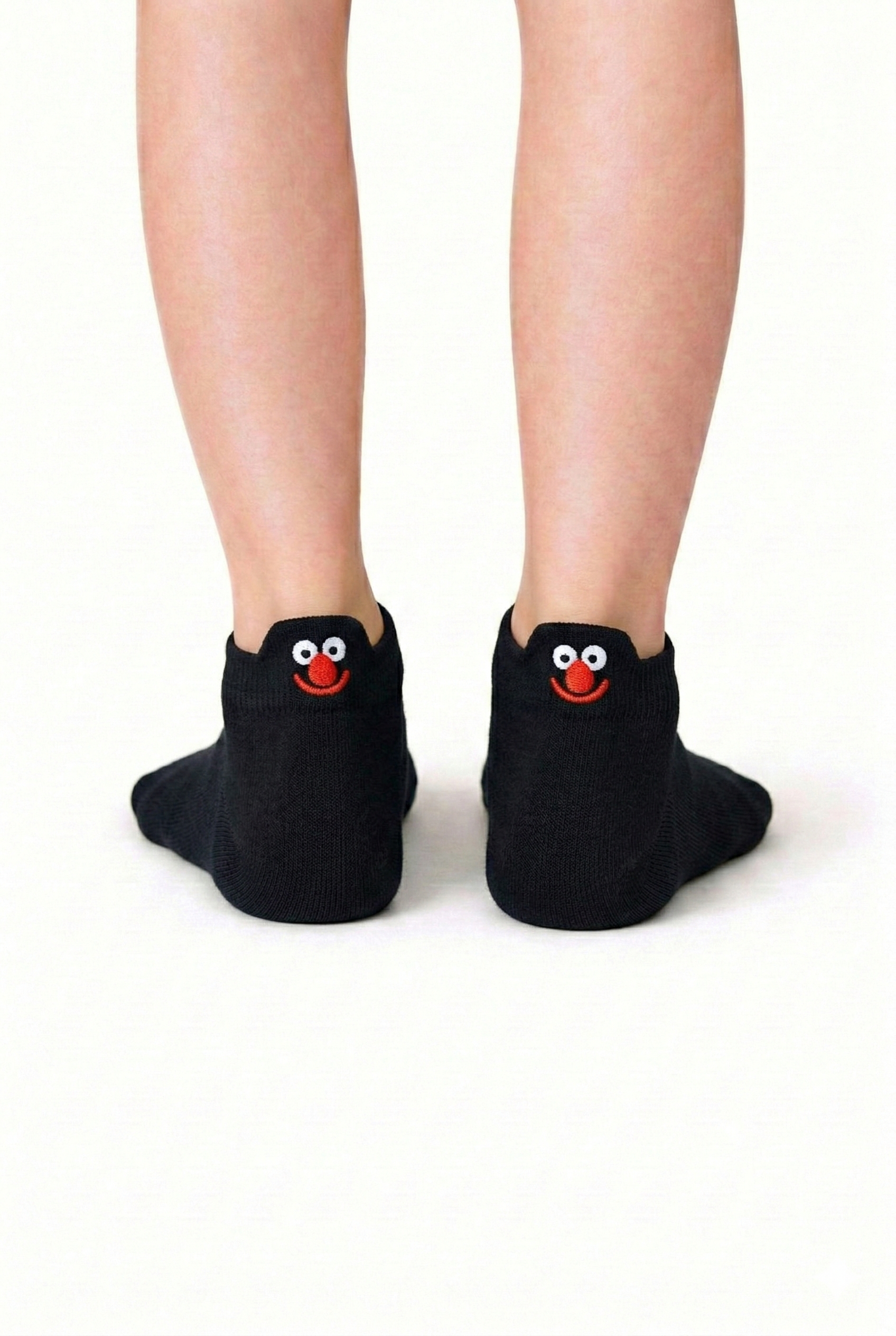 Short Black Smiley Bold